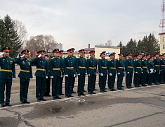 Мэр Благовещенска Олег Имамеев поздравил выпускников ДВОКУ с окончанием учебы