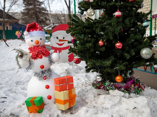 Благовещенцев приглашают принять участие в новогодних конкурсах