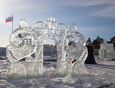 В Благовещенске возводят зимний городок