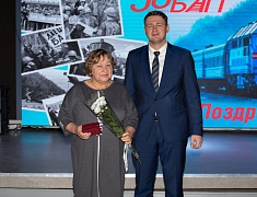 42 медали в честь юбилея Байкало-Амурской магистрали вручили благовещенцам