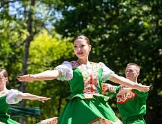 В Первомайском парке прозвучали задорные казачьи песни