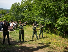 Благовещенцы почтили память основателей города