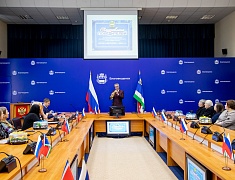 В Благовещенске подвели итоги конкурса на лучшее новогоднее оформление фасадов предприятий торговли и бытового обслуживания