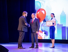  В Благовещенске прошел концерт ко Дню работников бытового обслуживания населения и жилищно-коммунального хозяйства