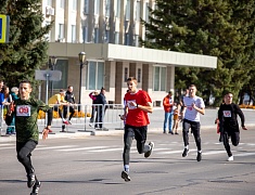 В Благовещенске прошла эстафета памяти Григория Белоуса