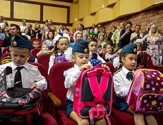 В областном центре прошла ежегодная акция «Губернаторский портфель»