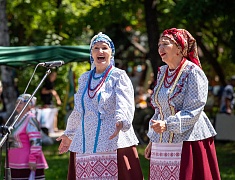 В Первомайском парке прозвучали задорные казачьи песни