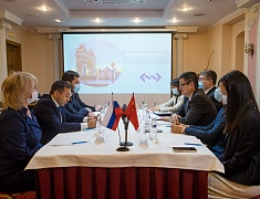 Мэр Благовещенска Олег Имамеев встретился с новым консулом КНР в Хабаровске