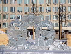 В Благовещенске возводят зимний городок