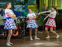 Мэр Благовещенска Олег Имамеев поздравил Автоколонну 1275 с днём автомобилиста