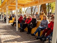 В амурской столице праздничной программой открыли сквер водников