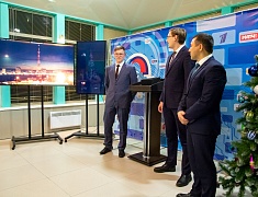 Мэр Благовещенска Олег Имамеев принял участие в запуске подсветки телебашни