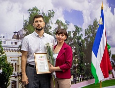 Накануне Дня работника торговли в Благовещенске чествовали руководителей, продавцов, менеджеров и официантов