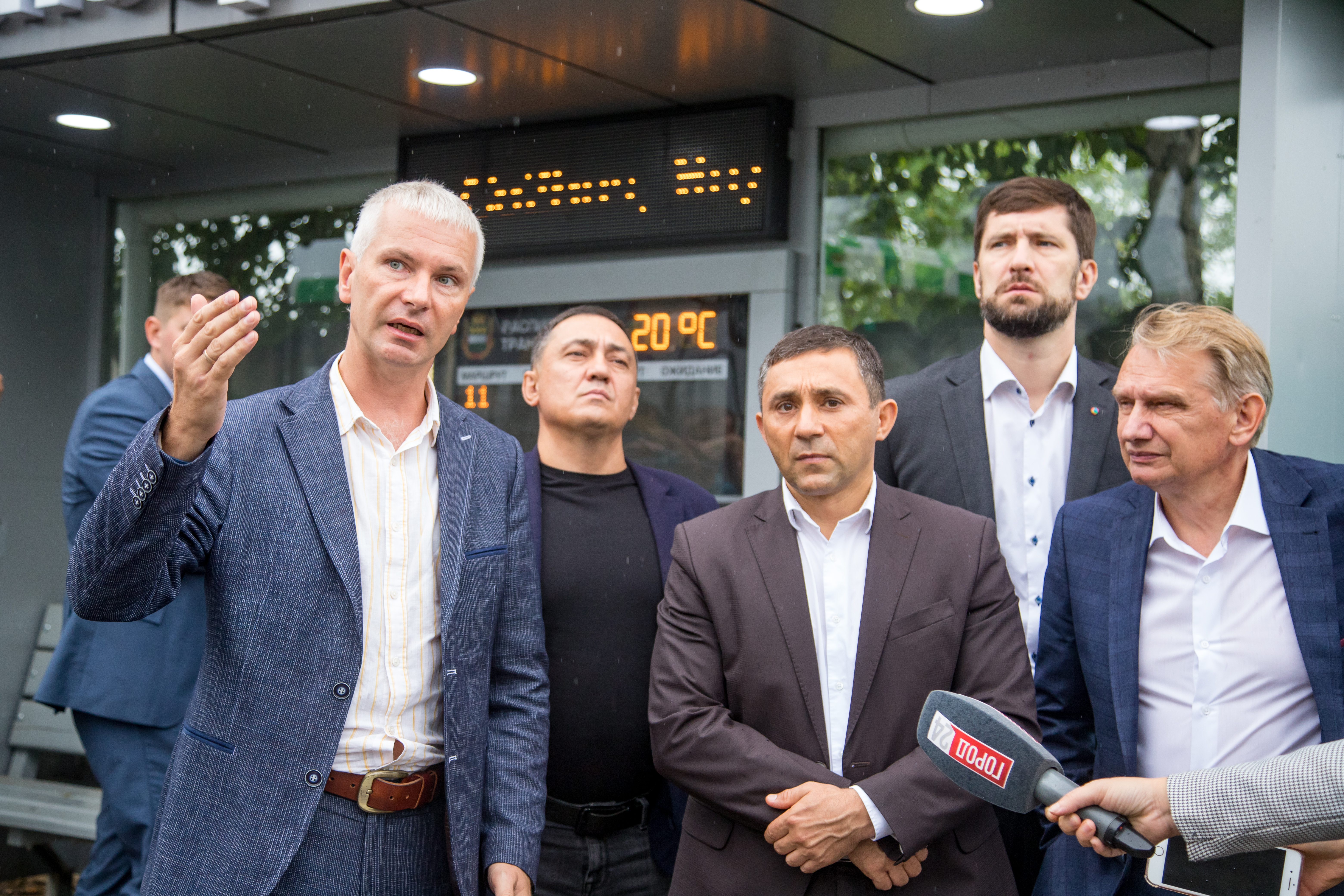 Мэр Олег Имамеев проехал в автобусе с представителями перевозчиков