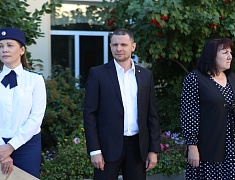 В школах Благовещенска прошли торжественные линейки