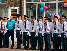 Во всех школах Благовещенска прозвенели последние звонки