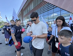 В Благовещенск приехал абсолютный чемпион мира по боксу среди профессионалов Дмитрий Бивол