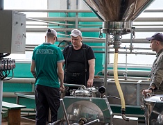 Мэр Олег Имамеев посетил производственный комплекс "Аметис"