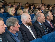 Мэр Благовещенска Олег Имамеев поздравил энергетиков с профессиональным праздником