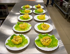 В Благовещенске выбрали лучшего школьного повара