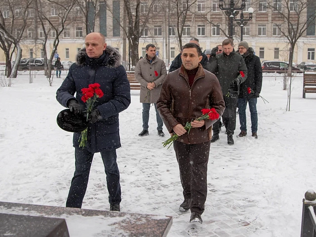 В преддверии Дня Героев Отечества в Благовещенске почтили память Героя Советского Союза Юрия Кузнецова