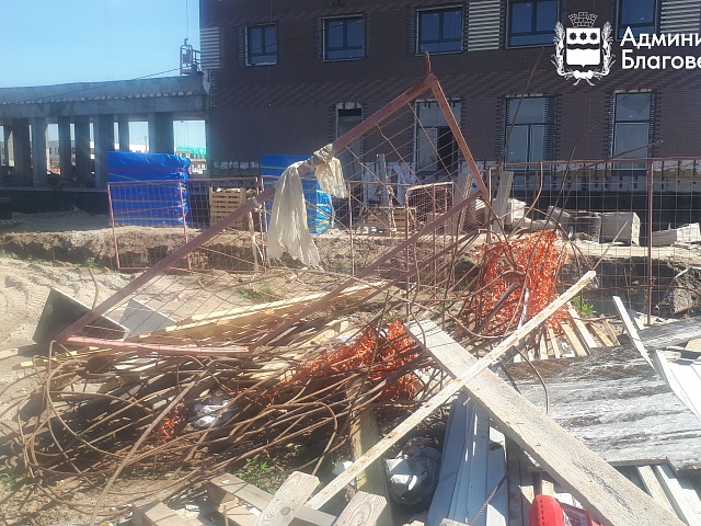 Две строительные компании в Благовещенске вновь заплатят за нарушения на своих площадках: материалы рассмотрели на заседании административной комиссии