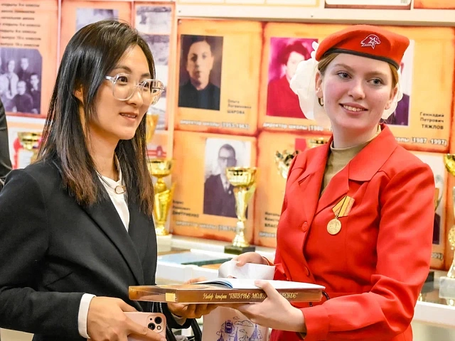 Китайские педагоги оценили патриотическое воспитание благовещенских школьников