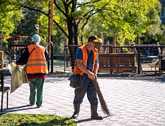 Выездное совещание мэра по содержанию общественной территории в селе Плодопитомник