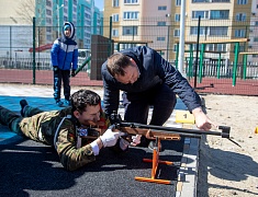 Якутские юнармейцы знакомятся с патриотическими традициями в школах Благовещенска