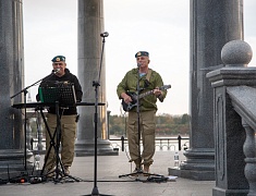 В Благовещенске встретили участников патриотического марафона-заплыва