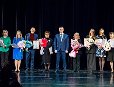 В Благовещенске с 90-летием поздравили Центр эстетического воспитания детей им. В. В. Белоглазова