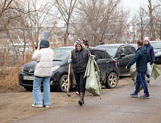 «Город берегу»: жители Благовещенска массово вышли на субботник