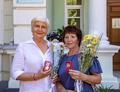 Знаки «50 лет Байкало-Амурской магистрали» вручили благовещенцам