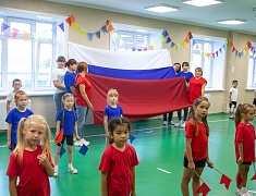 Маленькие патриоты отметили День флага в детских садах Благовещенска