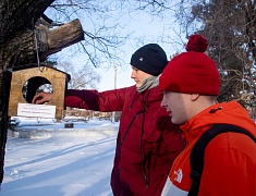 Юные благовещенцы смастерили кормушки для птиц 