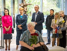 В Выставочном зале открылась персональная выставка Алексея Сидорова