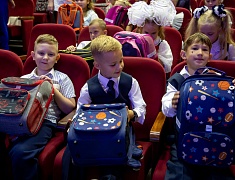 В областном центре прошла ежегодная акция «Губернаторский портфель»