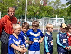 На базе стадиона гимназии №1 стартовали «Футбольные каникулы»