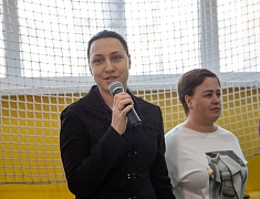 Мэр Благовещенска Олег Имамеев посетил выставку "Дня детских изобретений" в 16 школе