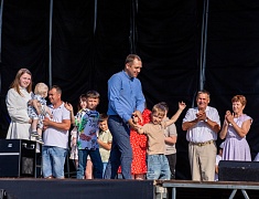 Парад семей прошел на набережной Благовещенска