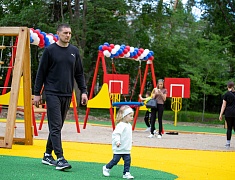 Ещё одну инклюзивную детскую площадку открыли в Благовещенске