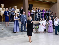 Больше 400 благовещенцев закружил кадетский бал