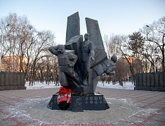 Память воинов-интернационалистов почтил мэр Благовещенска Олег Имамеев 