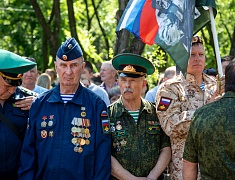 В Благовещенске открыли временный мемориал памяти участников локальных войн и конфликтов