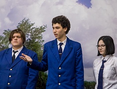 Специалисты управления по развитию потребительского рынка и услуг провели для десятиклассников конкурс КВН