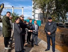 Мэр Благовещенска Олег Имамеев выехал на участок, где есть риски по началу отопительного периода