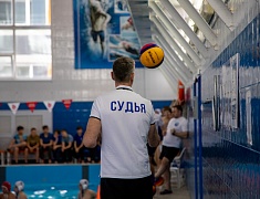 В Благовещенске впервые проходят соревнования по водному поло