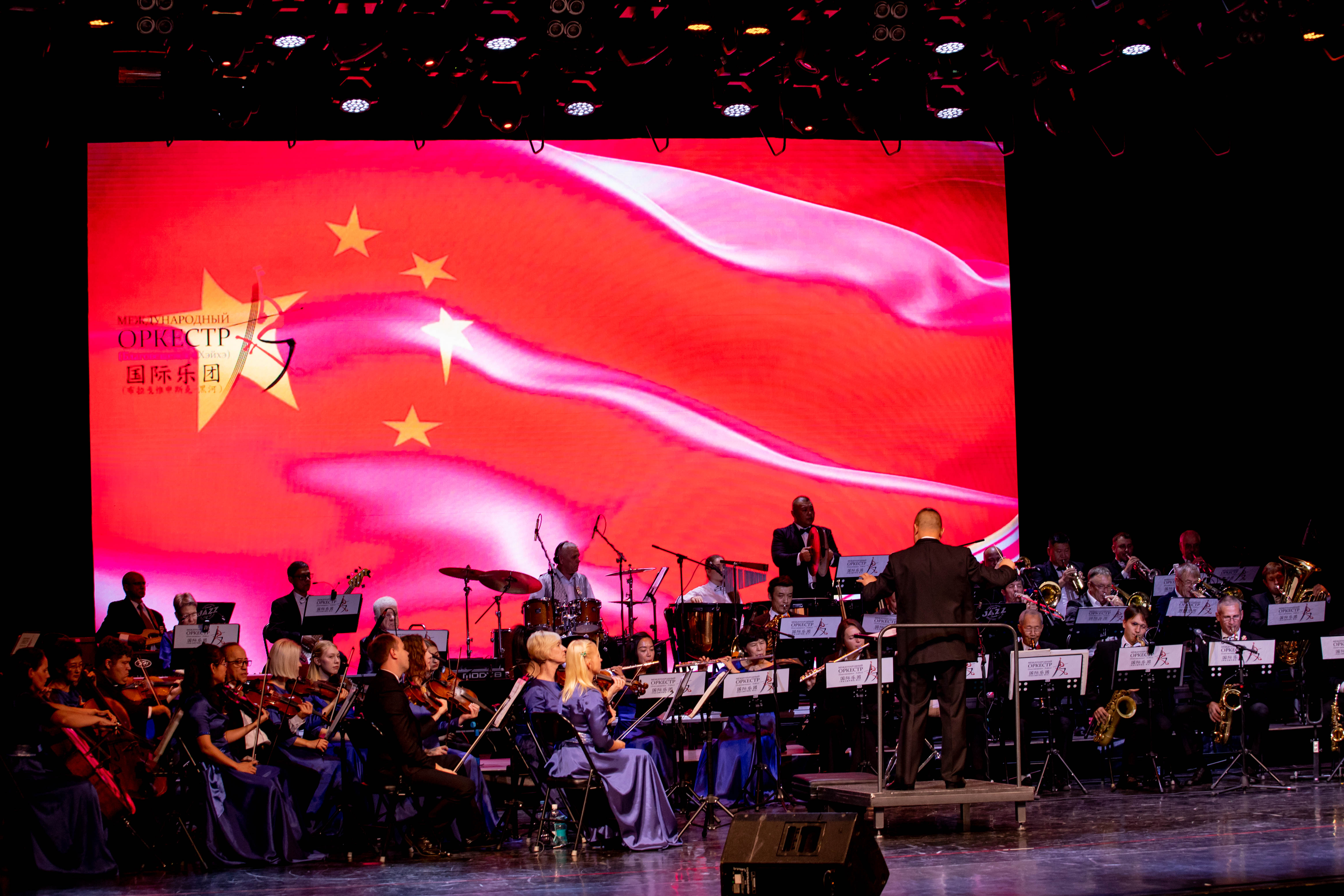 В ОКЦ прошел концерт, посвящённый окончанию Второй мировой войны