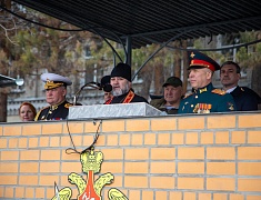 Мэр Благовещенска Олег Имамеев поздравил выпускников ДВОКУ с окончанием учебы