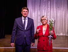 Знаки «50 лет Байкало-Амурской магистрали» вручили благовещенцам